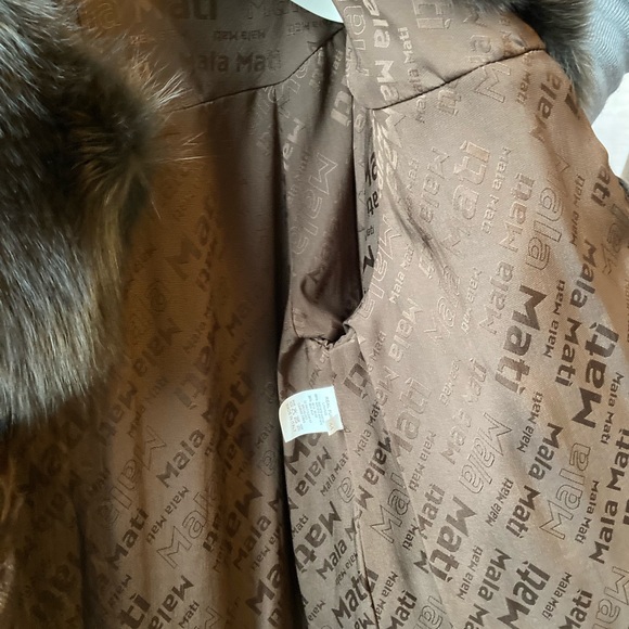 MalaMati Italian real fur jacket size 44 (8-10) chocolate brown colour. - Picture 4 of 9